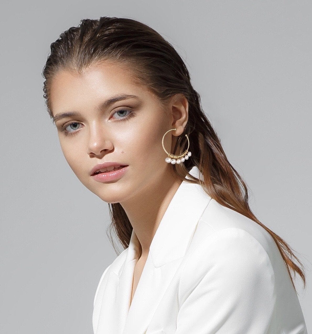 Pia Laura Freshwater Pearl hoop earrings - G x G Collective